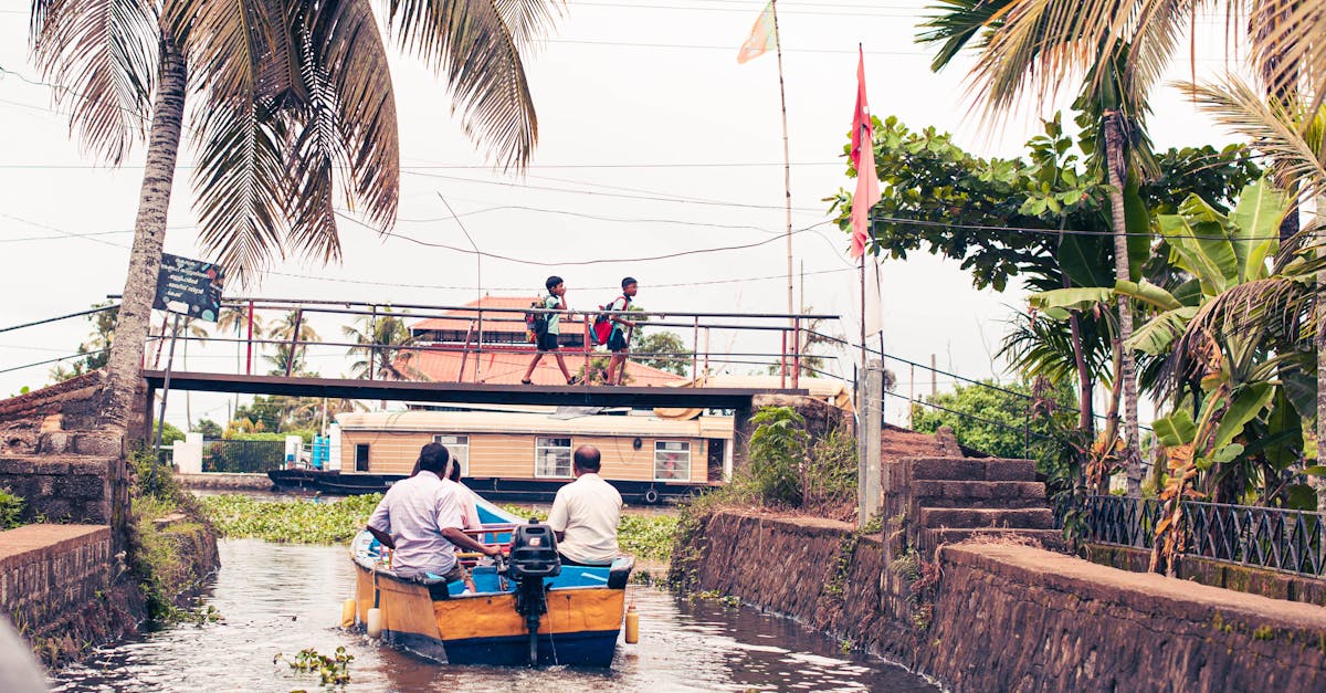 découvrez tout ce qu'il faut savoir sur l'orgasme masculin : ses phases, ses mécanismes et des conseils pour améliorer votre bien-être sexuel.