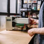 découvrez notre masturbateur automatique pour homme, conçu pour offrir des sensations réalistes et un confort optimal grâce à des fonctionnalités innovantes et une utilisation facile.